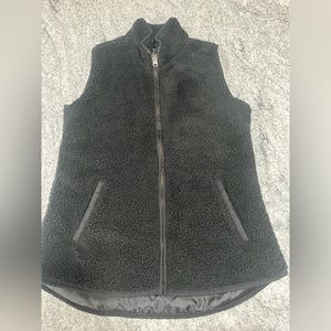 Old Navy fleece vest